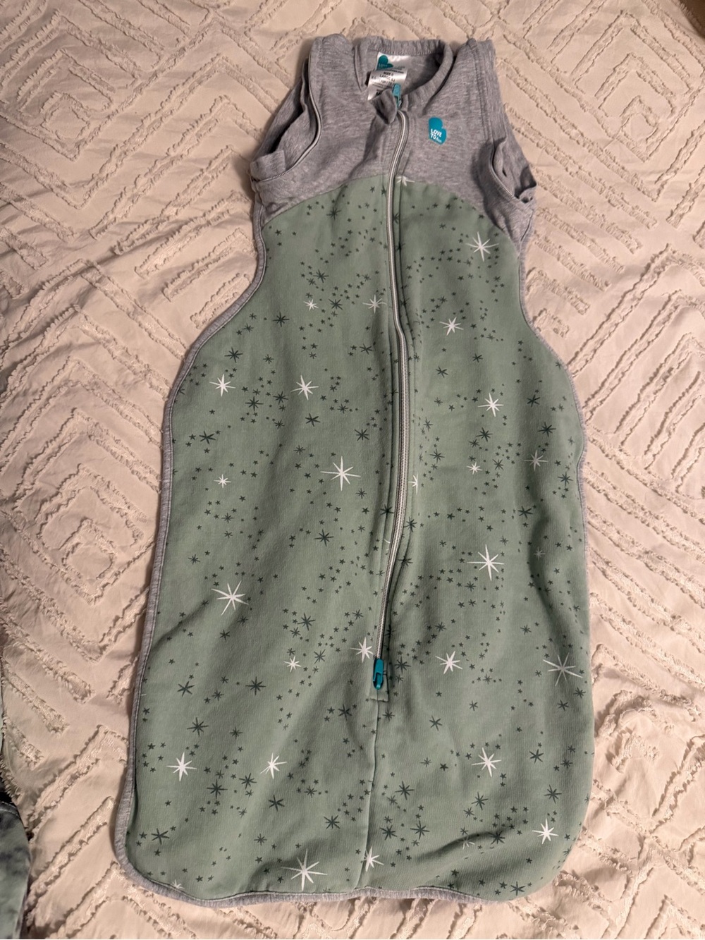 Love to Dream Sage Green Star-Print Swaddle Sleep Sack
